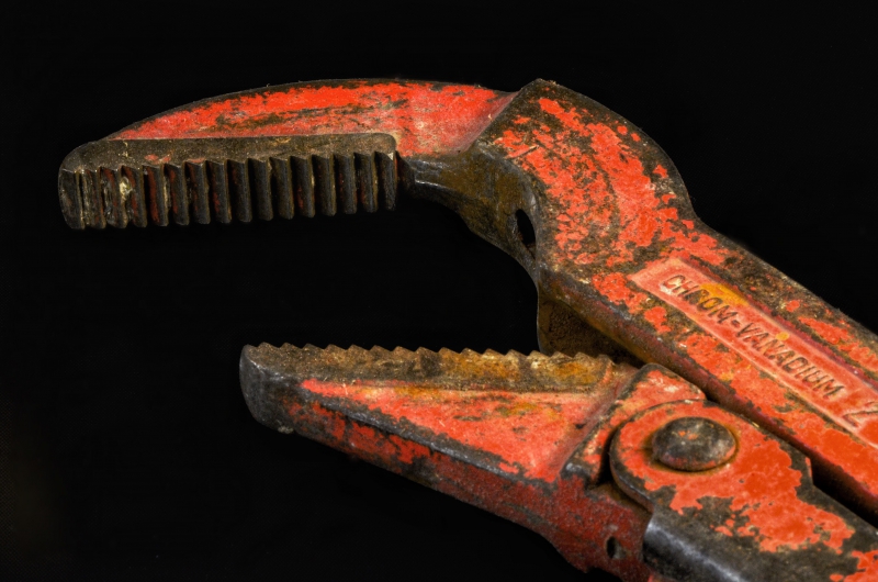 sasu-LE LAVANDOU-min_pipe-wrench-318084